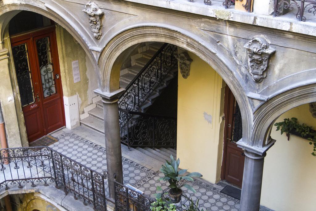 Real Apartments Klauzal Budapeşte Dış mekan fotoğraf