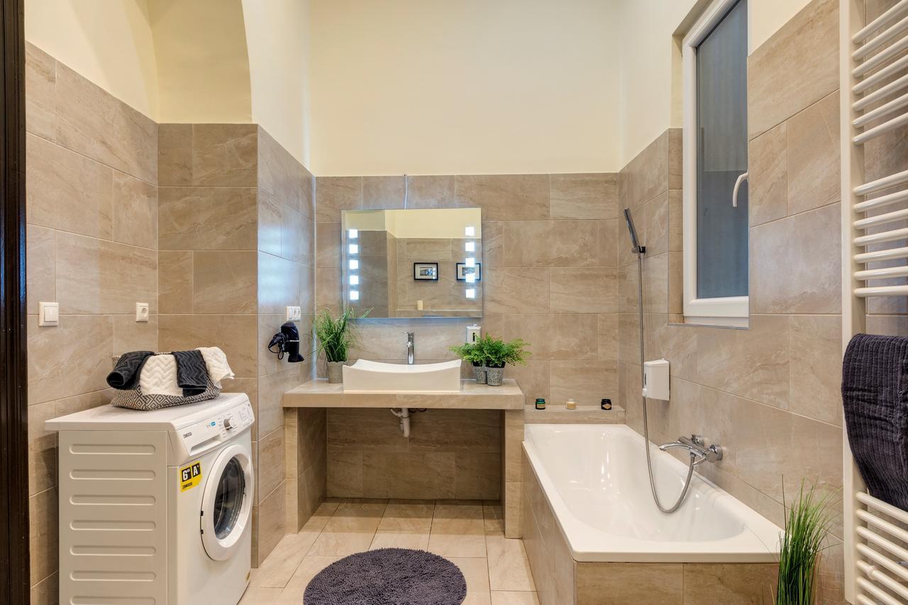 Real Apartments Klauzal Budapeşte Dış mekan fotoğraf