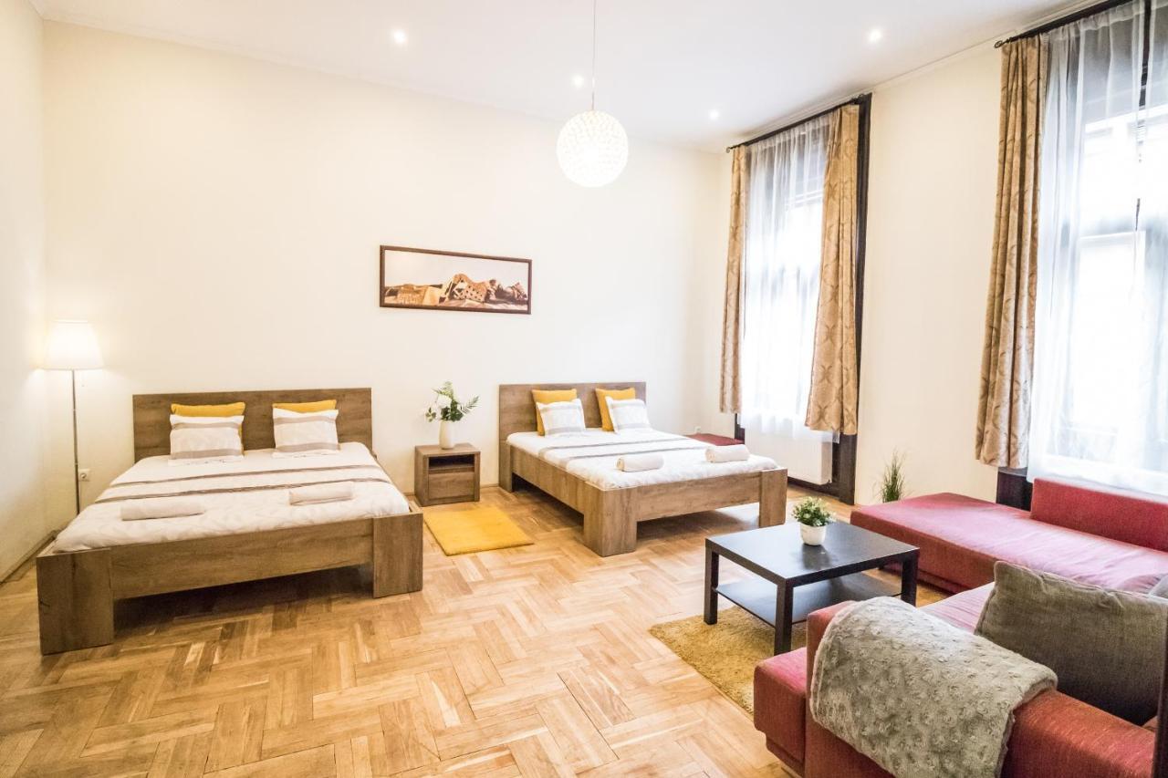 Real Apartments Klauzal Budapeşte Dış mekan fotoğraf